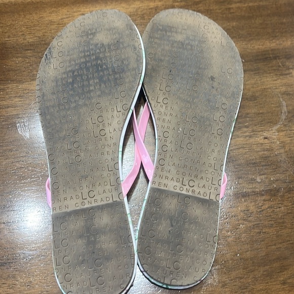 LC Lauren Conrad 3-Pair Flip Flop Bundle Size 8 - Picture 7 of 7